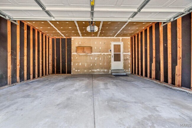 Building Photo - 1409 Oakhall Manor Ct