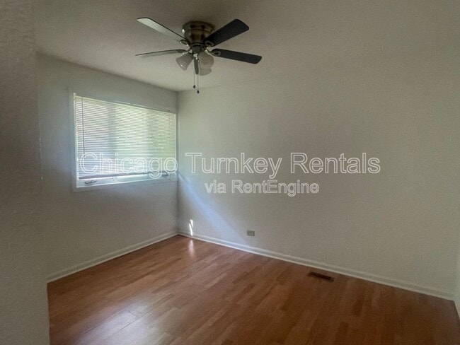 Building Photo - 17306 Apple Tree Dr