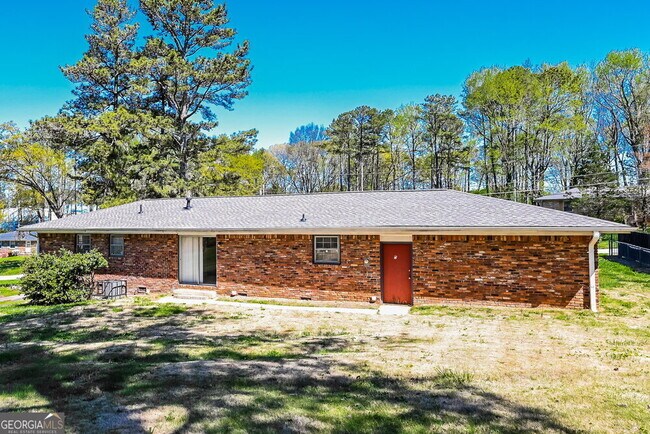 Building Photo - 5509 Joeclay Dr