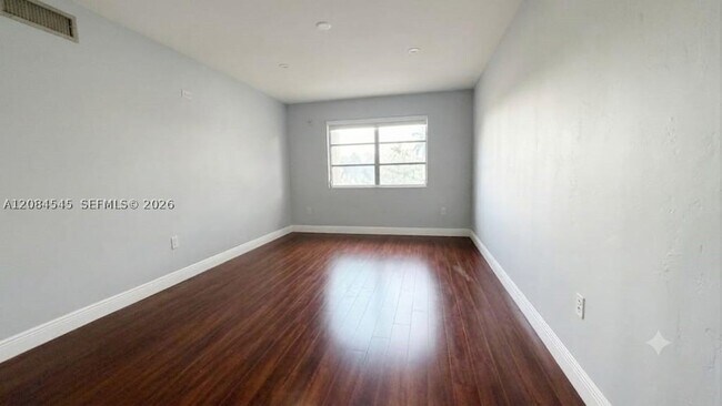 Building Photo - 7847 Miller Dr