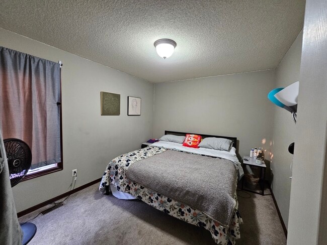 Building Photo - 373 S Grand Mere Ct