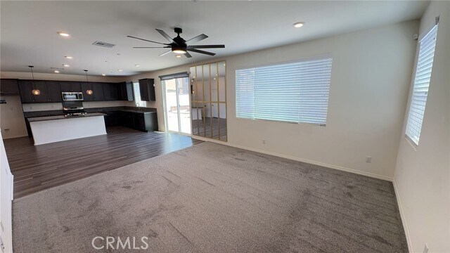 Building Photo - 27531 Mountainside St