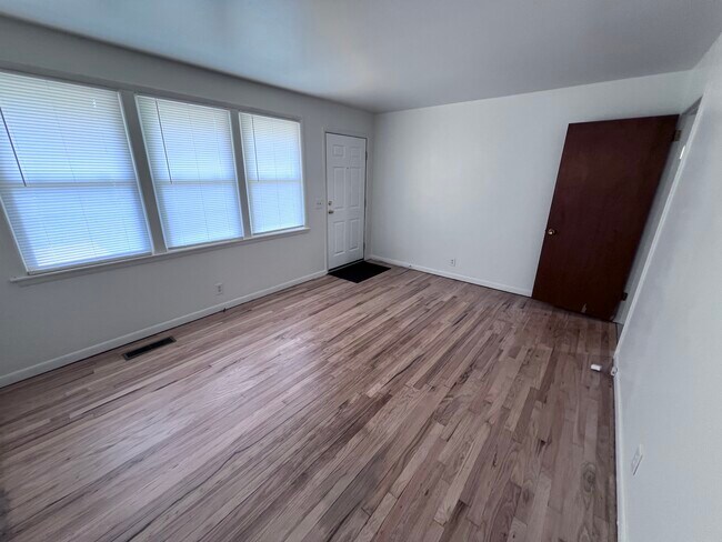 Building Photo - 134 Campbell Pl