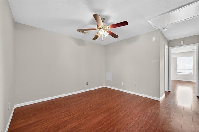 Building Photo - 9123 Belle Glen Dr