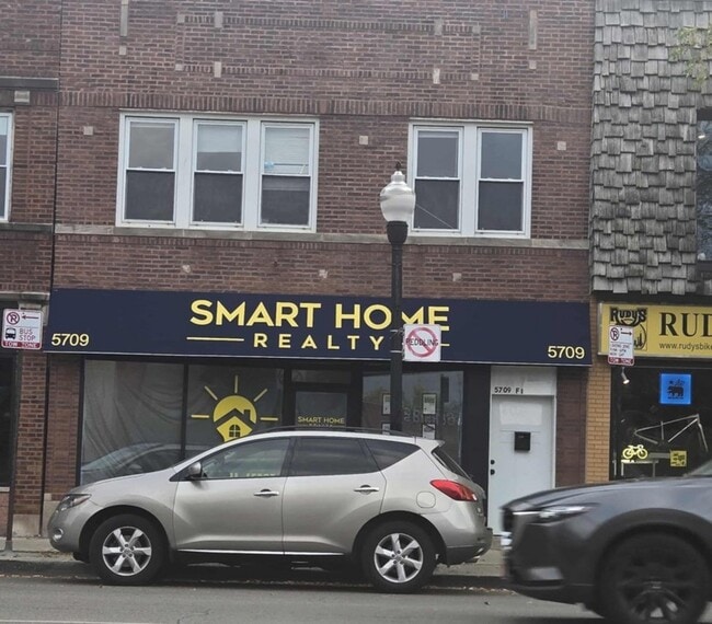Primary Photo - 5709 W Irving Park Rd
