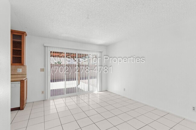 Building Photo - SW!! Spring Valley!! Single Story!!! Covered Patio!!! Fire Place!! Pet Friendly!!! Community Park...