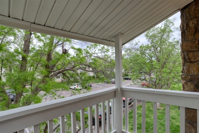 Building Photo - 8555 S Fairmount Dr