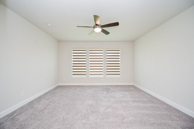 Building Photo - 21827 Erskine Peaks Pl
