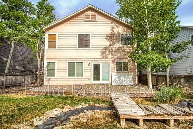 Building Photo - 13460 Vine St