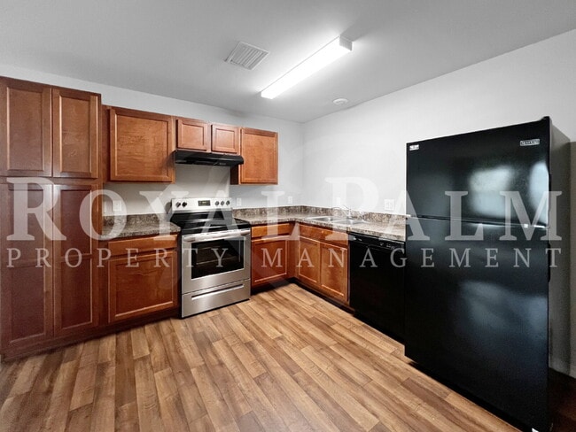 Building Photo - Fall Into Savings — Enjoy a $750 Discount on Your First Month’s Rent! Offer Ends November 30th! R...