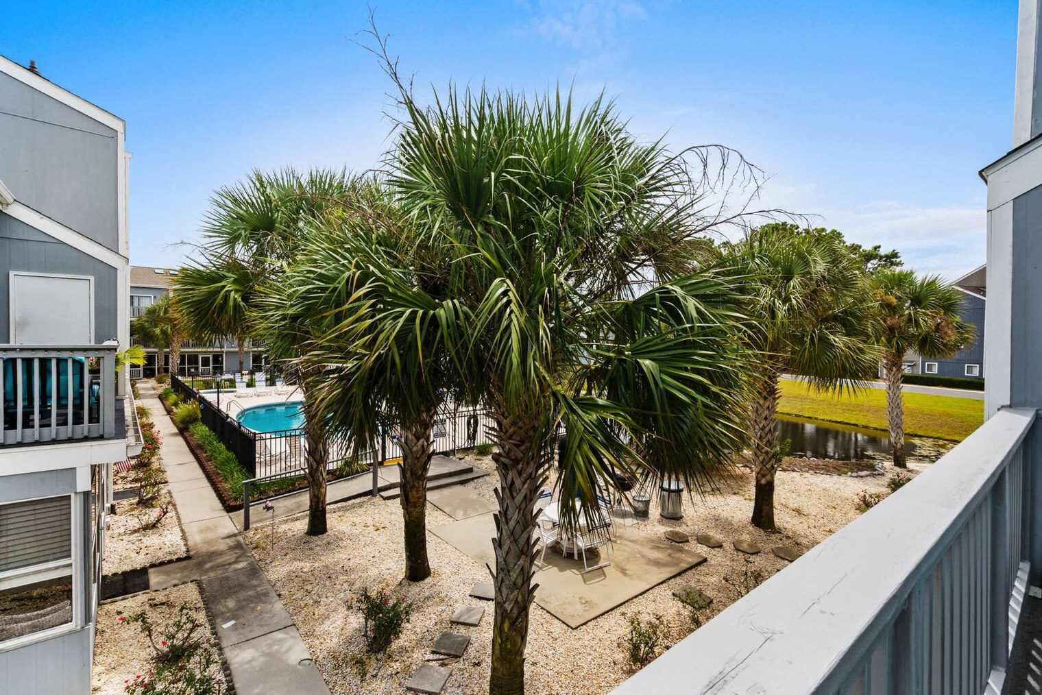 Building Photo - 1890 Colony Dr