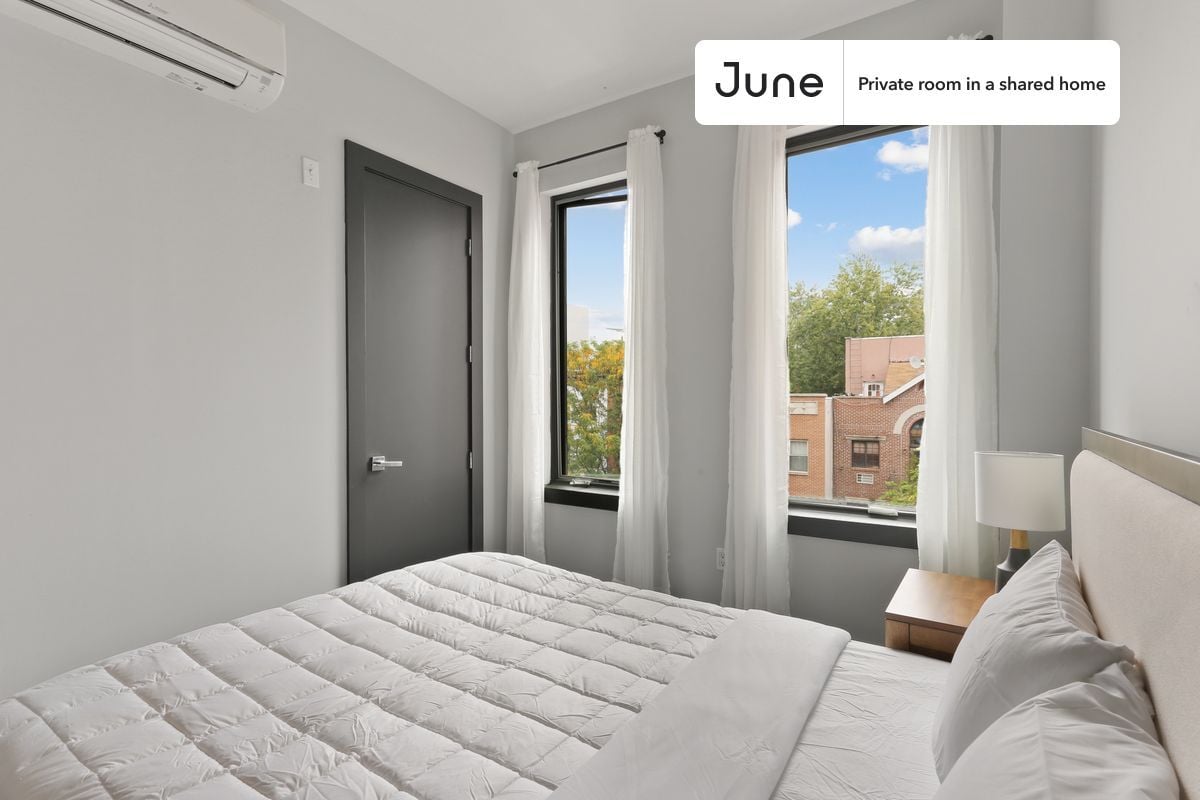 Building Photo - Room in Shared 4 bed/2 bath home in Bedford-Stuyvesant