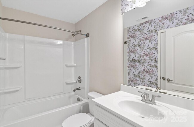 Building Photo - 4029 Spring Garden St