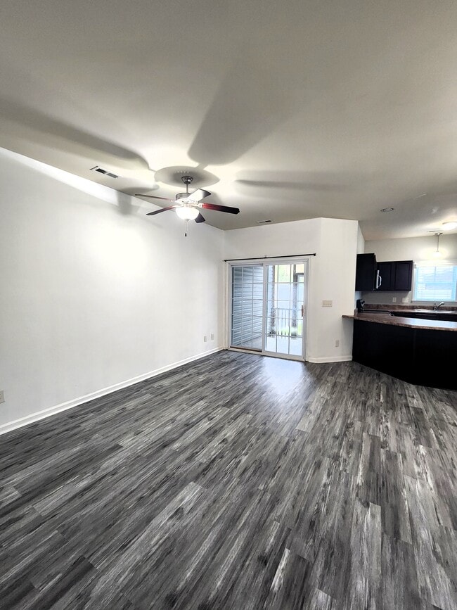 Building Photo - 145 Waterstone Ln