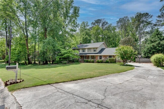 Building Photo - 5699 Bend Creek Rd