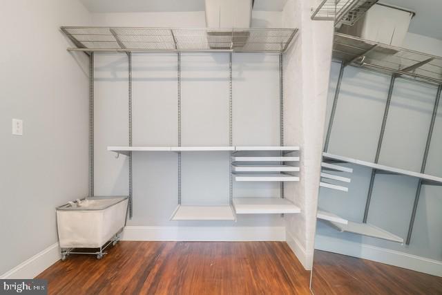 Building Photo - 726 3rd St NE