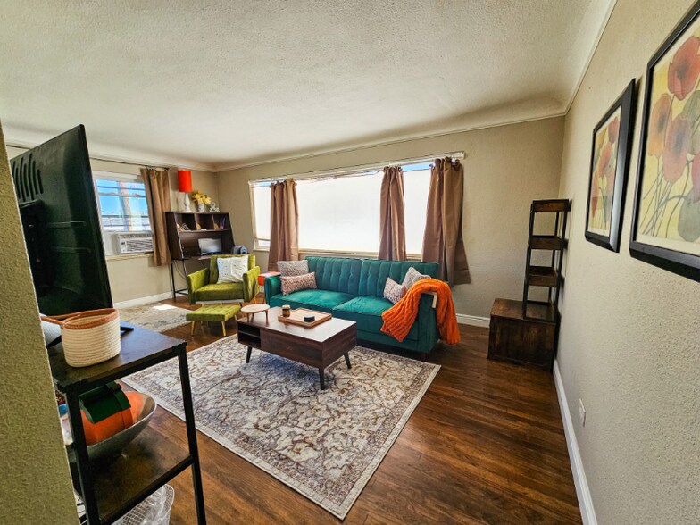 Building Photo - 1520 Glencoe St