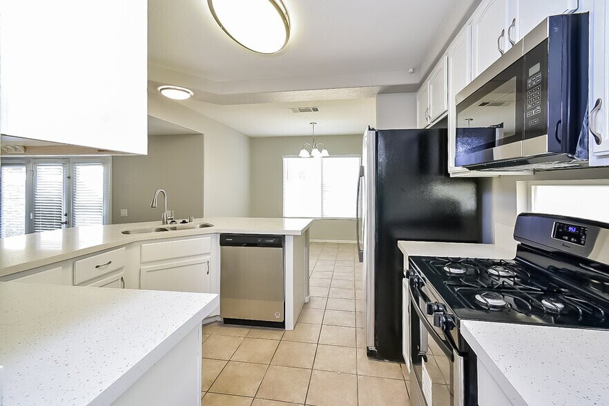 Building Photo - 9760 Havasupai Ave