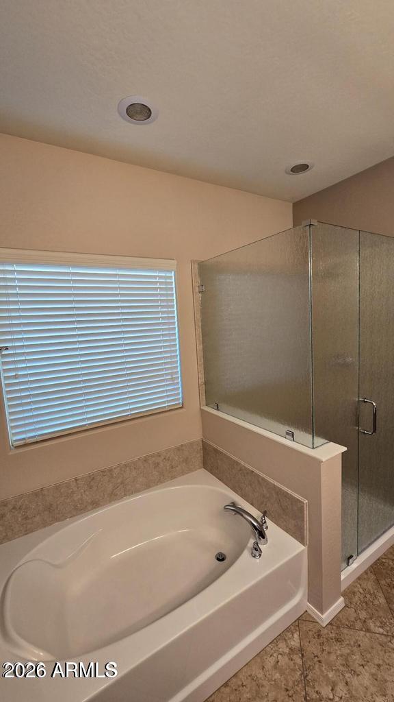 Building Photo - 10826 Avenida Del Rey