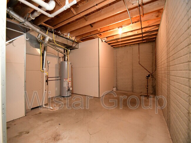 Building Photo - 5116 Read St