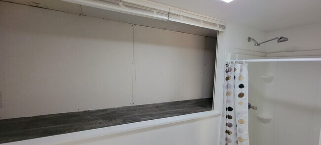 BathroomStorage - 103 Redwood Rd
