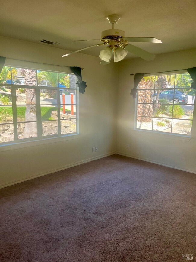 Building Photo - 160 E J St