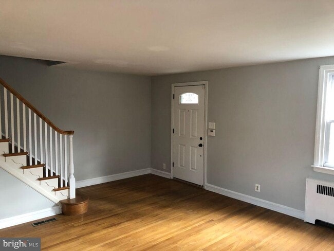 Building Photo - 34 Braeburn Rd