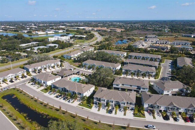 Building Photo - 8657 Palmer Park Cir