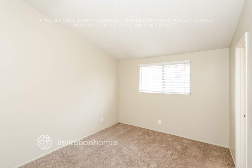 Building Photo - 27210 Marchland Ave