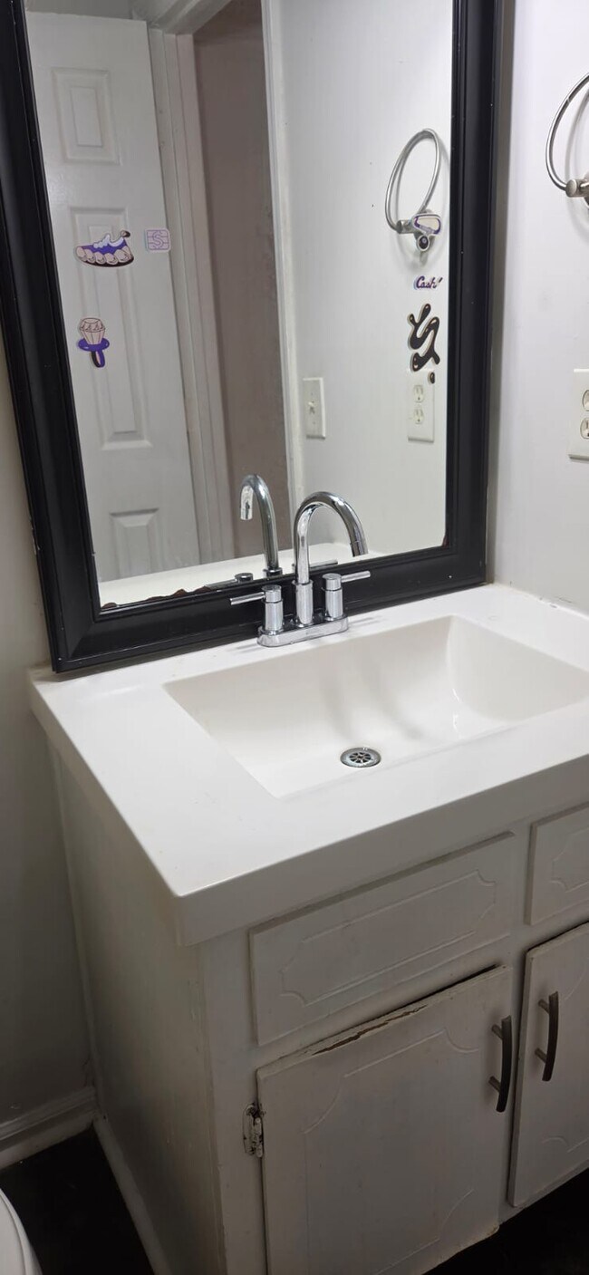 Building Photo - 5506 Estates Ct