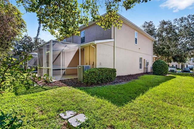 Building Photo - 5815 Fishhawk Ridge Dr