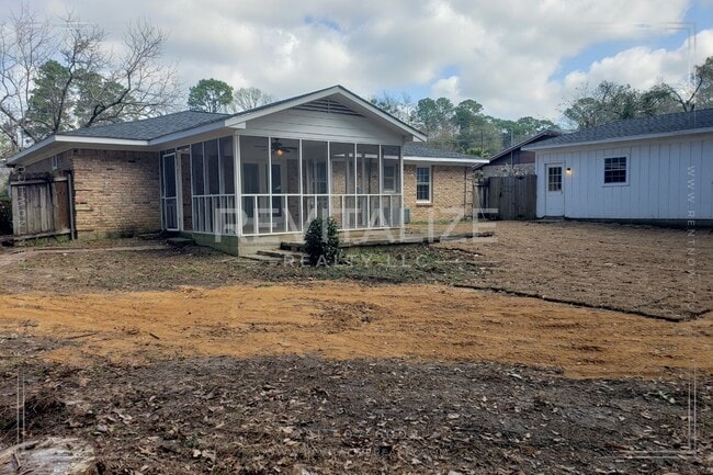 Building Photo - Beautiful 4 Bed 2 Bath Home in Daphne!!