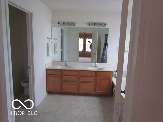Building Photo - 3783 Earhart Dr