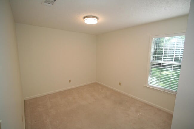 Building Photo - 1388 Milestone Dr