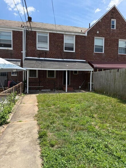 Building Photo - 3615 Erdman Ave