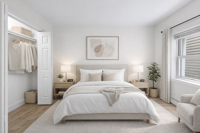 Building Photo - 676 Chestnut St