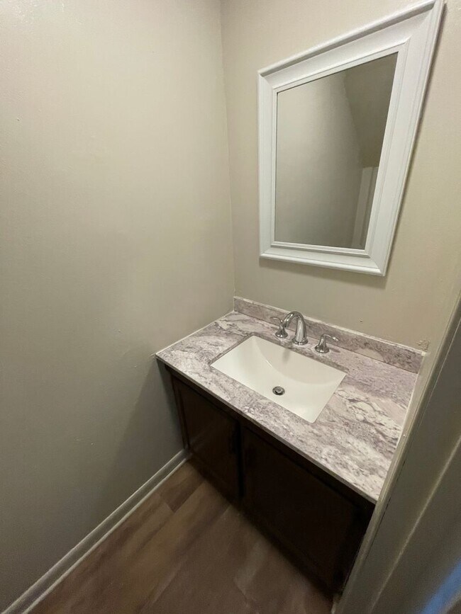 Building Photo - 306 Loire Ave