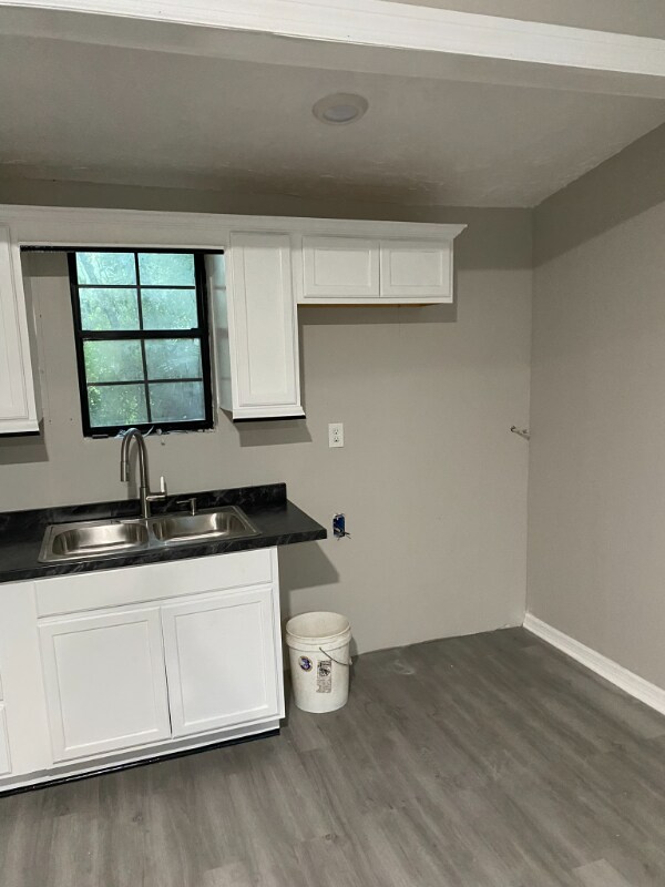 Building Photo - 8359 Walden Rd