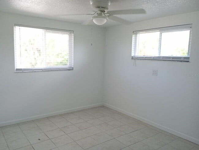 Building Photo - 5024 Miller Bayou Dr