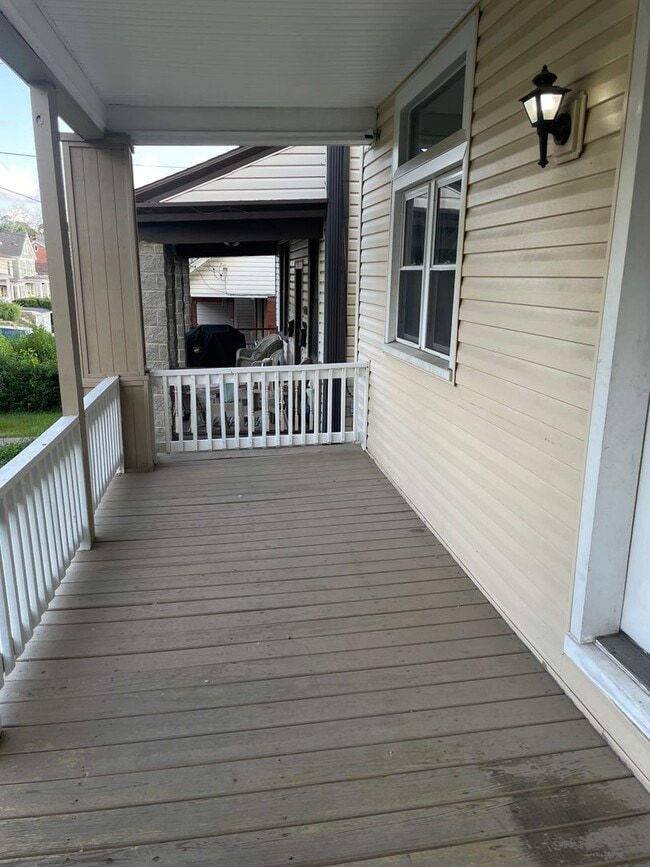 Building Photo - 1408 Methyl St