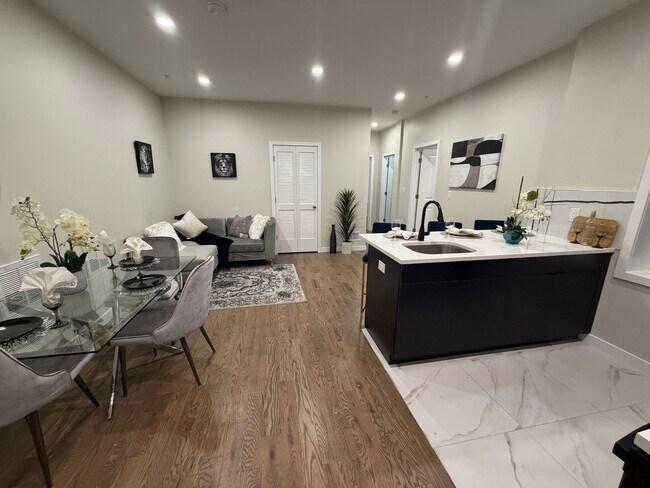 Building Photo - 31 Beech St