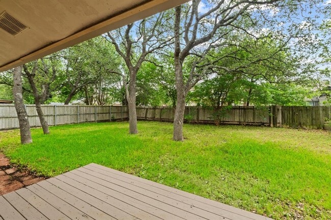 Building Photo - 3509 Monument Dr