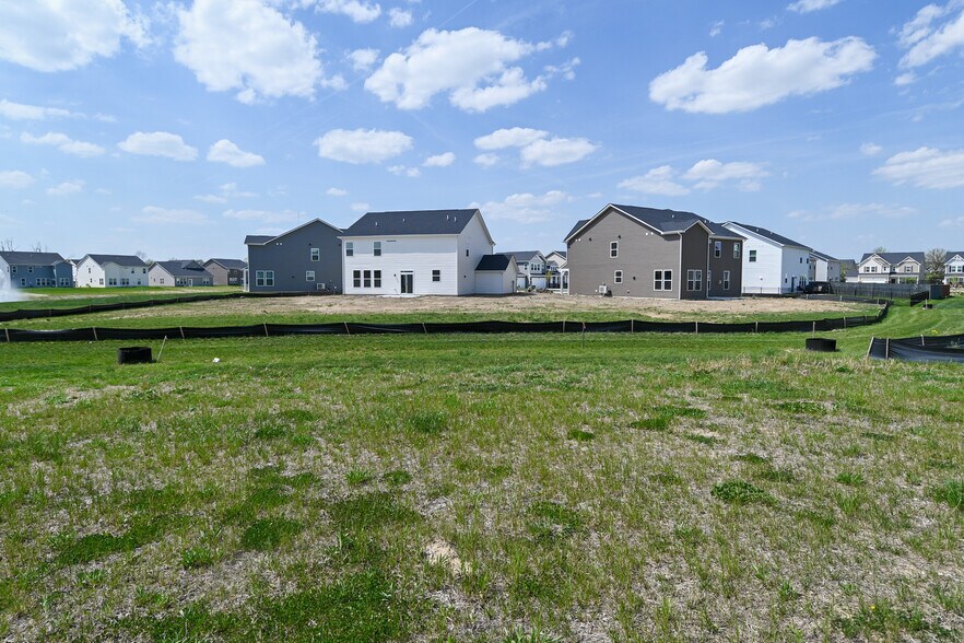 Building Photo - 7348 Deerberg Dr