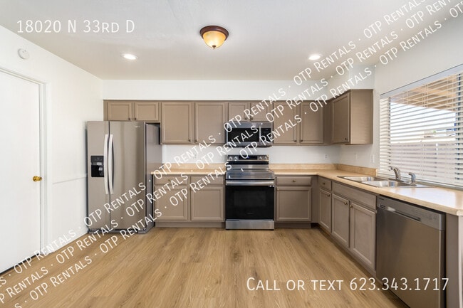 Building Photo - 18020 N 33rd Dr