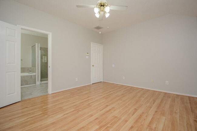 Building Photo - 5226 Flax Bourton St