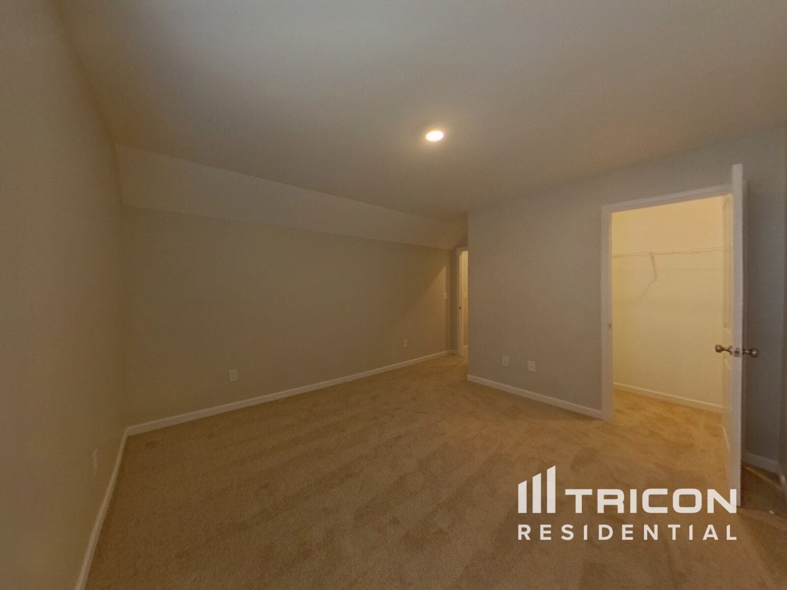 Building Photo - 241 Roosevelt Thompson Rd