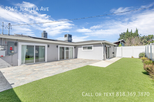 Building Photo - STYLISH AND MODERN 3BR/2BA IN RESIDENTIAL ...