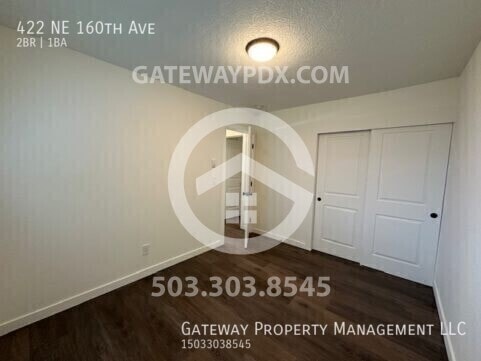 Building Photo - 422 NE 160th Ave