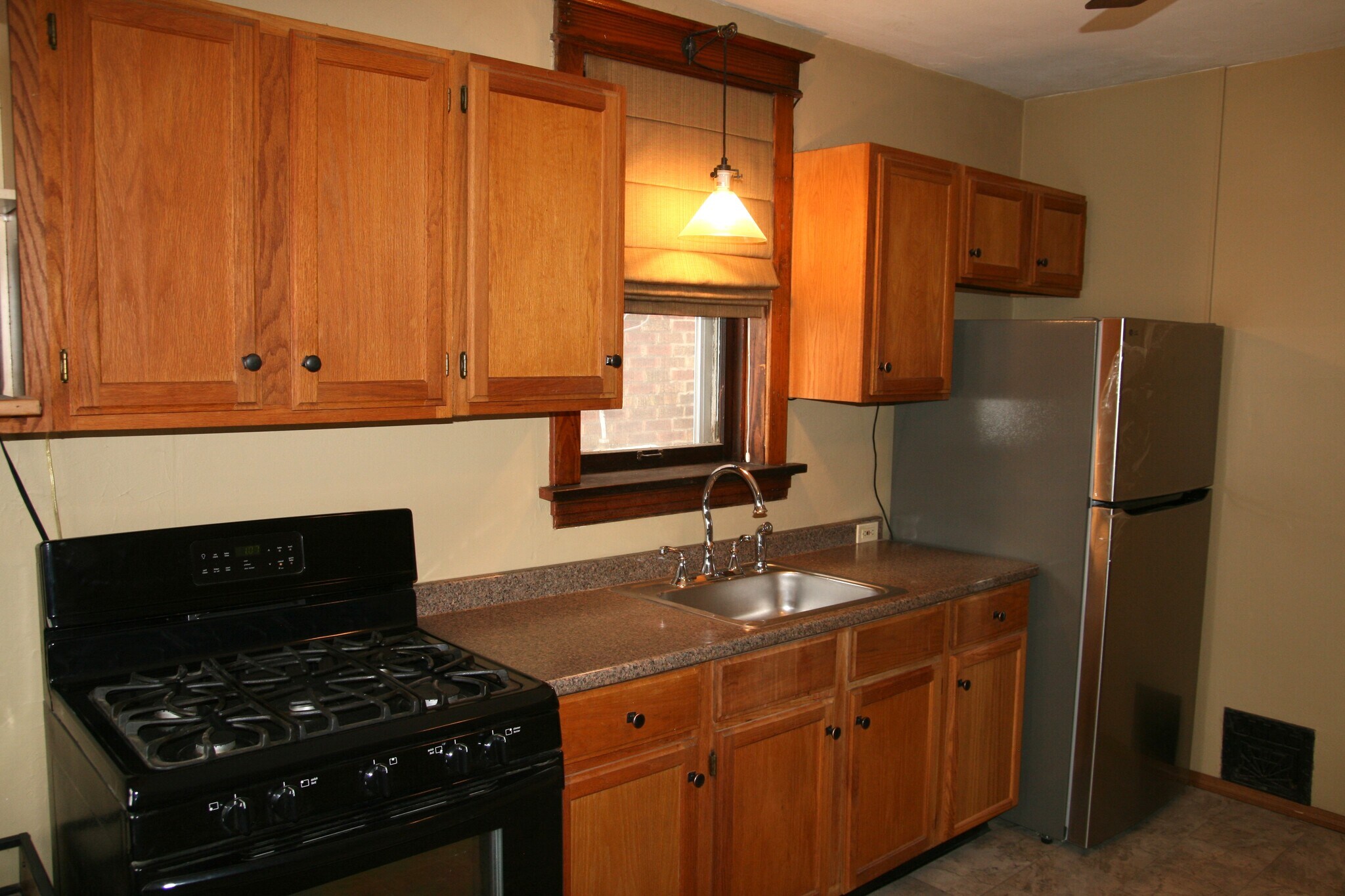 Building Photo - 5912 Arendes Dr