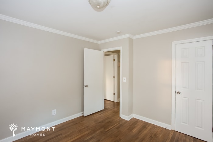 Building Photo - 302 Lydia St